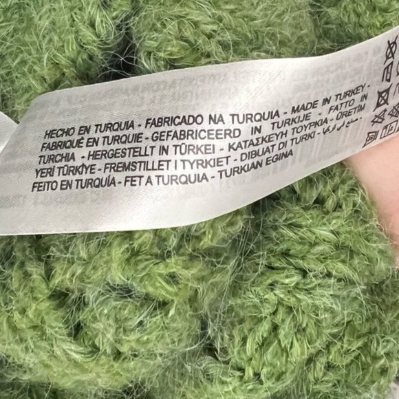 Zara Cable Knit Cropped Scarf Sweater In Green - Picture 14 of 16